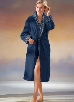 Bademantel mit faszinierender Strukturierung
