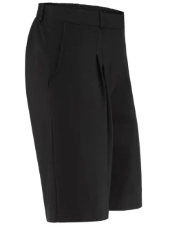 Bermudas in bequemer Weite