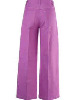 Culotte mit modisch weitem Bein