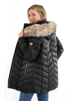 Daunenjacke mit abnehmbarer Kapuze