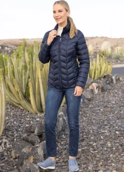 Daunenjacke mit nahtfeinen Reißverschlusstaschen