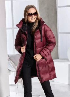 Daunen-Kurzmantel mit fester Kapuze