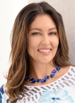 Elegante, silberfarbene Gliederkette