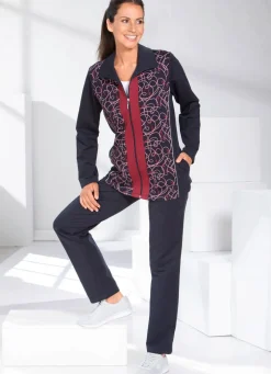 Freizeitanzug mit Druck im Vorderteil