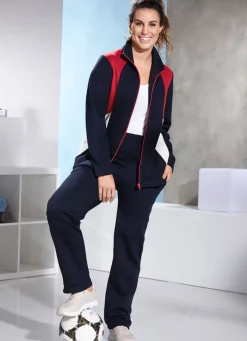 Freizeitanzug mit Seitentaschen