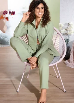 Hausanzug mit Stehkragen