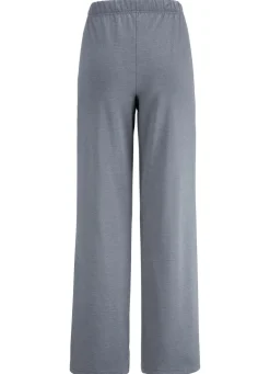 Hose in modischer Weite