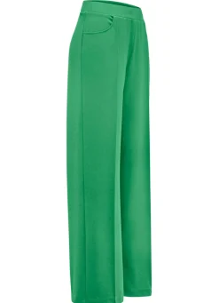 Hose in modischer Weite