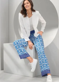 Hose in modischer Weite