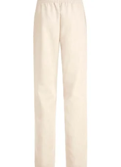 Hose in modischer Weite