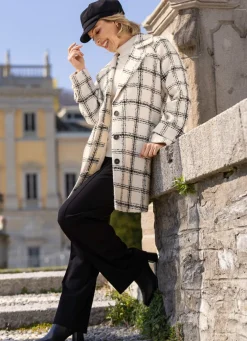 Hose in modischer Weite