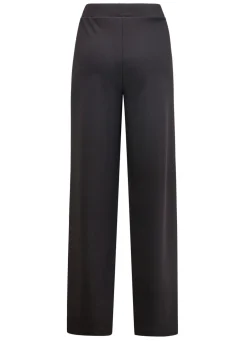 Hose in modischer Weite