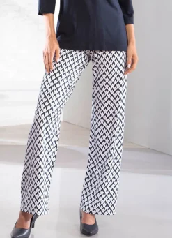 Hose mit ausdrucksstarker Dessinierung