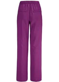 Hose mit Bundfalten in modischer Weite