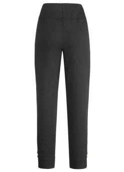 Hose mit dekorativen Zierknöpfen