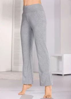 Hose mit dezent ausgestellten Beinabschlüssen