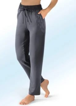 Hose mit Nietenzier