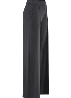 Hose mit streckenden Biesen