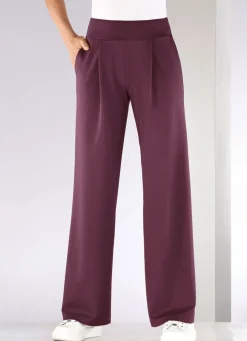 Hose mit weitem Beinverlauf