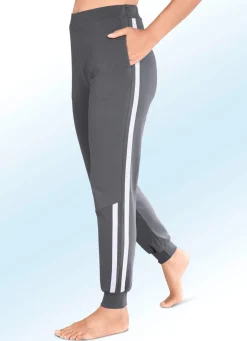 Hose mit zwei Seitennahttaschen