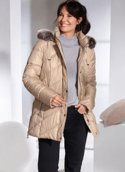 Jacke mit abnehmbarer Kapuze