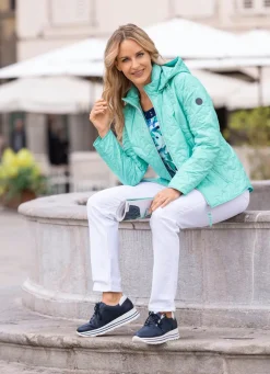 Jacke mit angesagtem Laserstepp