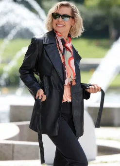 Jacke mit Gürtel aus Nappaleder-Imitat