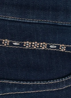 Jeans mit dezenter Strasszier