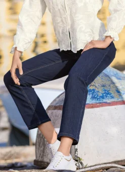 Jeans mit elastischem Formbund