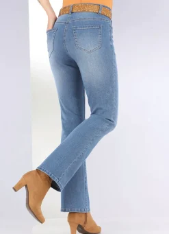 Jeans mit leicht ausgestellter Beinweite