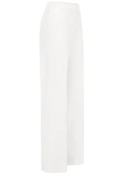 Jeans mit leicht ausgestellter Beinweite