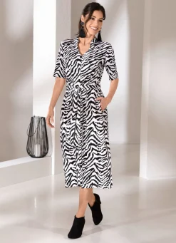 Kleid mit individueller Weitenregulierung