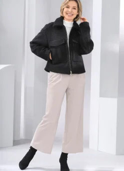 Knöchellange Hose mit weitem Bein