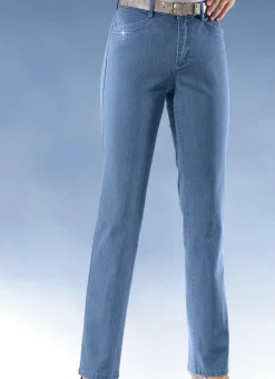 Komfortjeans verziert mit Strasssteinen