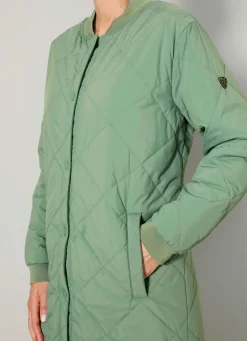 Kurzmantel mit Druckknöpfen an den Seitenschlitzen