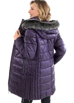 Kurzmantel mit Längssteppung seitlich