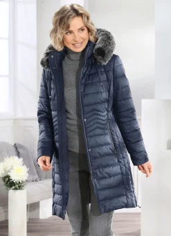 Kurzmantel mit seitlicher Längssteppung