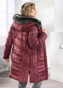 Kurzmantel mit seitlicher Längssteppung