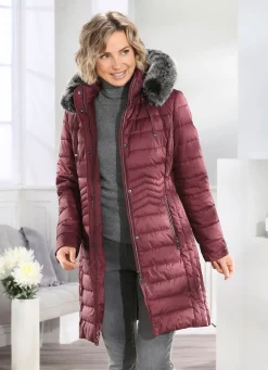 Kurzmantel mit seitlicher Längssteppung