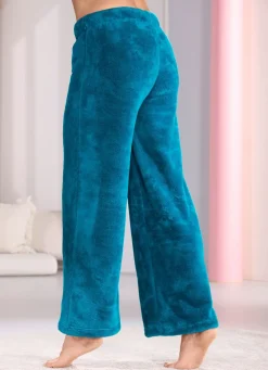 Lounge-Anzug von Laurina mit durchgeknöpftem Oberteil