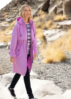 Mantel mit abnehmbarer Kapuze
