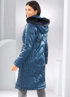 Mantel mit figurfreundlicher Längssteppung