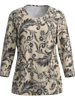 Pullover in Feinstrick