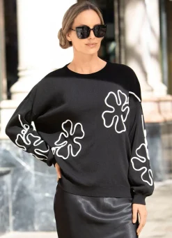 Pullover mit aufwendigen Blütenapplikationen