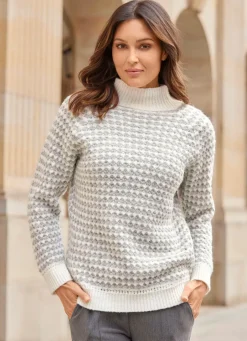 Pullover mit aufwendiger Struktur