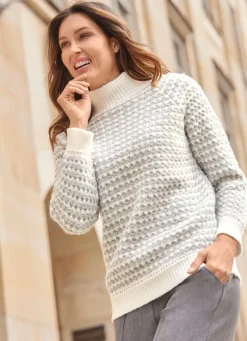 Pullover mit aufwendiger Struktur