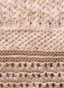 Pullover mit dekorativen Effekten