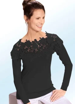 Pullover mit edlem Spitzenbesatz