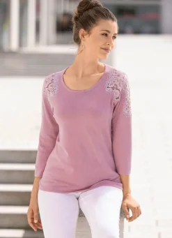 Pullover mit edler Spitze