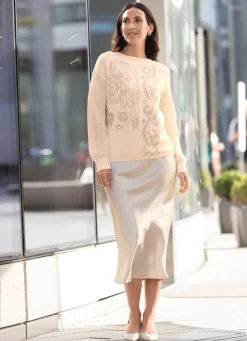 Pullover mit floraler Strasszier